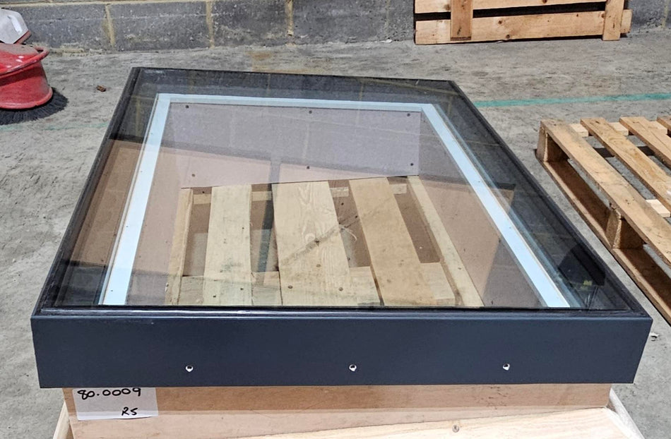 Whitesales em.glaze Resi Flat Glass Rooflight to Suit Builders Kerb - Clearance